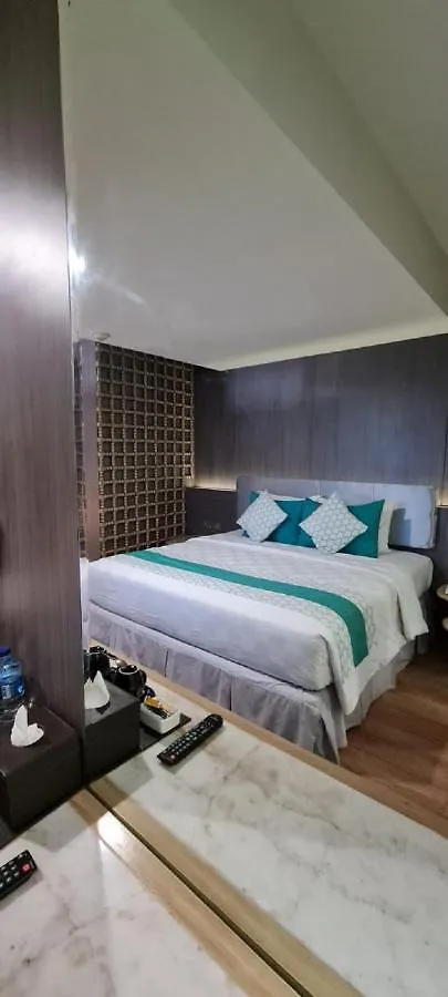 Bedrock Hotel Kuta Kuta Lombok