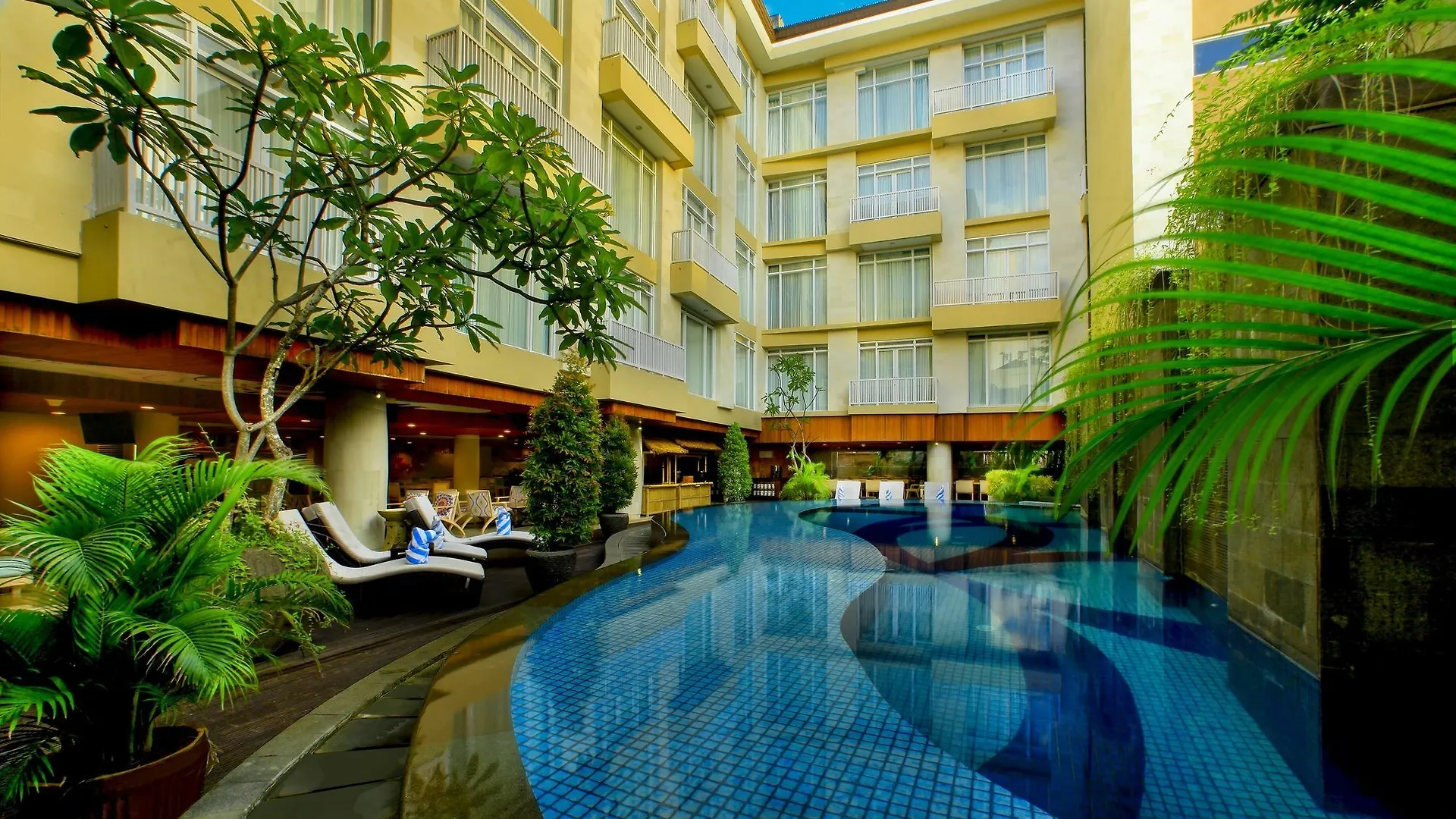 Bedrock Hotel Kuta Kuta Lombok