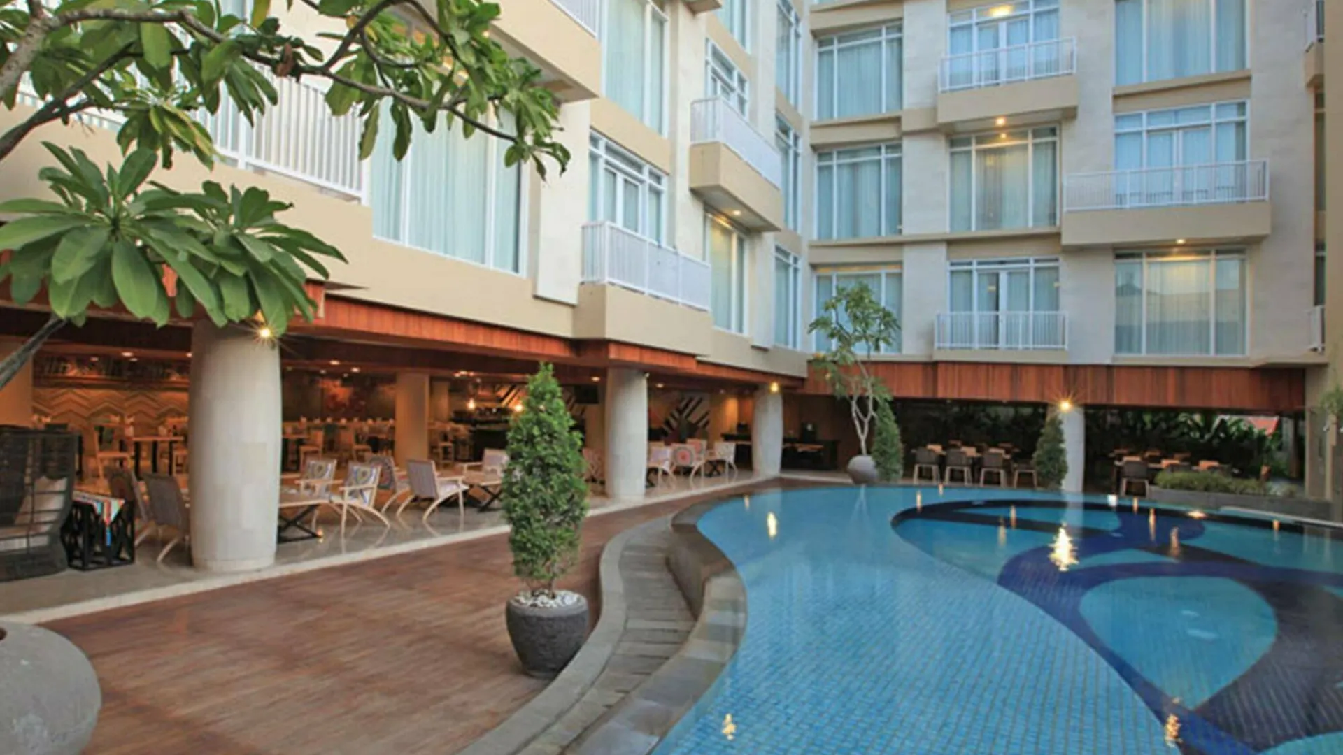 Bedrock Hotel Kuta Kuta Lombok